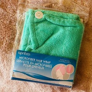 Green Microfiber Hair Wrap for Efficient Hair Care